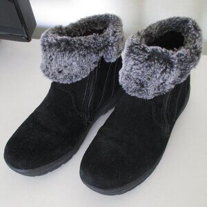 Khombu "Jessica" Womens Black Suede & Gray Faux Fur Side Zip Ankle Boot- Size 9M